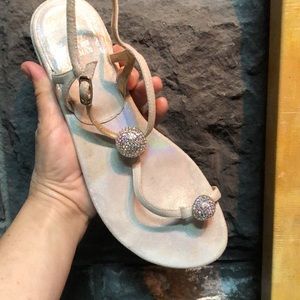 Stuart Weizmann Balls of Fire ☄️ Size 7.5 shimmer